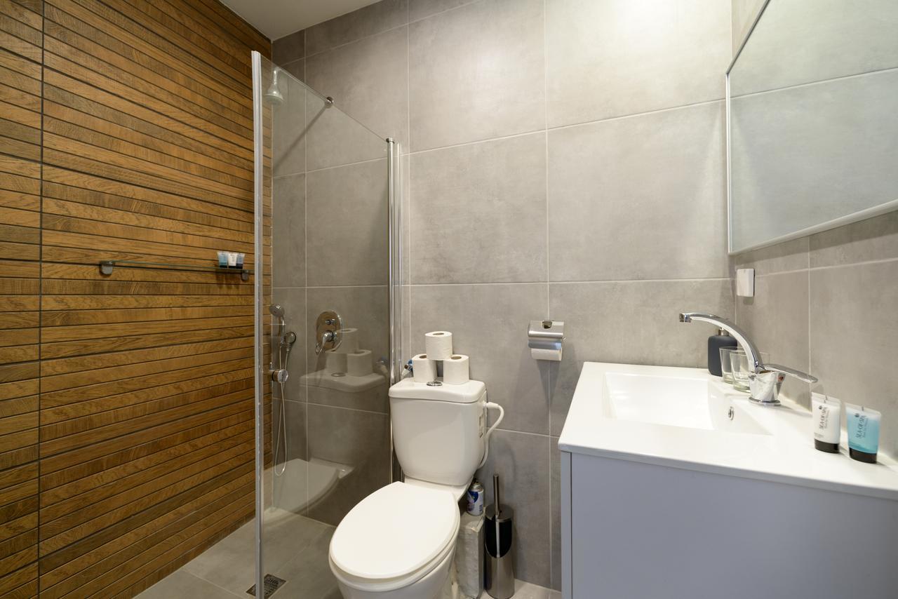 Luka 15 - By Beach Apartments Tlv Tel Aviv Ruang foto